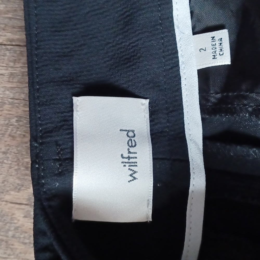 Wilfred black shorts